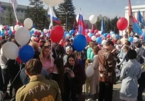 Профсоюзные организации и партии Алтайского края провели 1 мая митинг-шествие в центре Барнаула