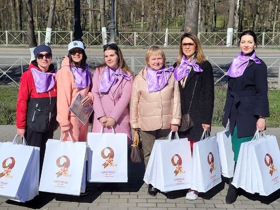 «Команда 47» вручила подарки ветеранам в Гатчине