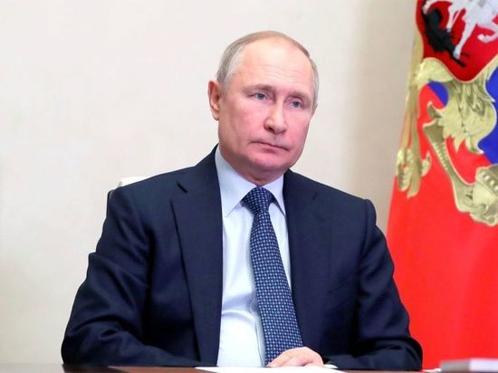 Путин подписал закон, облегчающий иностранным компаниям открытие в РФ банковского счета