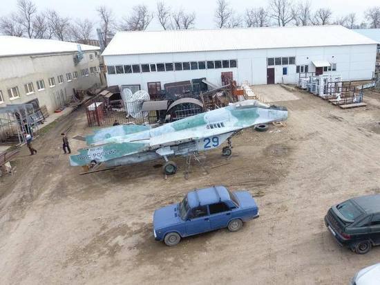 Мэр Невинномысска показал новый истребитель