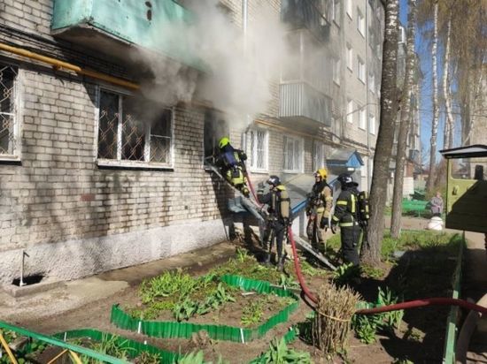 В Коврове из горящей многоэтажки пожарные спасли 40 человек