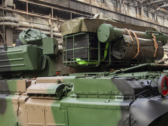 Варшава поставила Киеву 232 танка Т-72, РСЗО, беспилотники и самоходные гаубицы