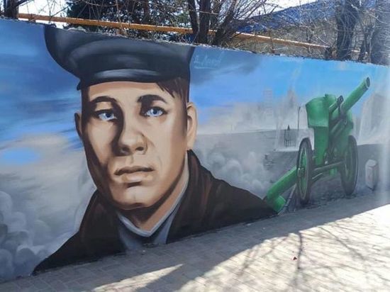 На стене молочного комбината в Ставрополе появилось граффити к 9 мая