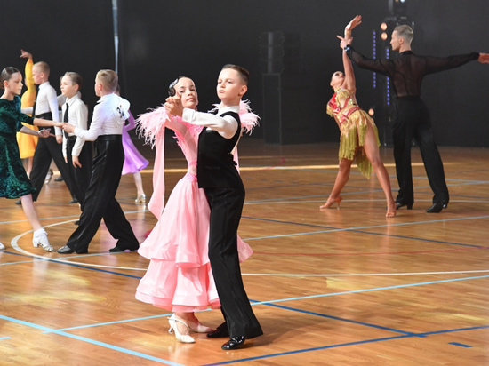 В краевой столице завершились соревнования на Кубок мэра Хабаровска по спортивным танцам