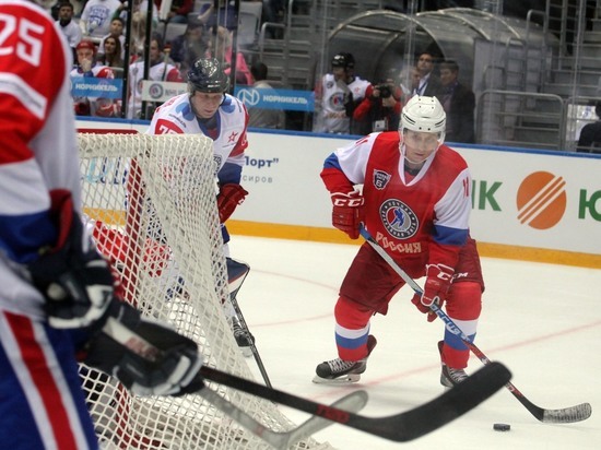 Путин направил телеграмму финалистам фестиваля Ночной хоккейной лиги