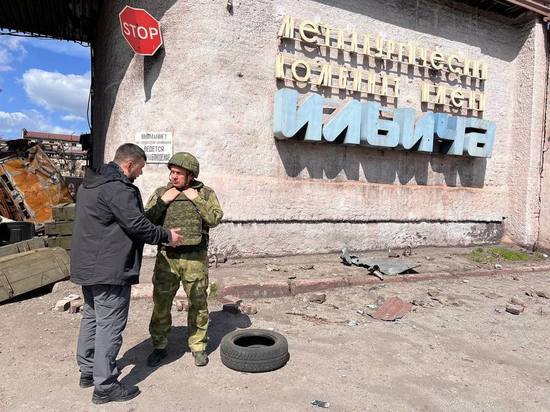 В соцсетях появилось фото Соловьева в Мариуполе