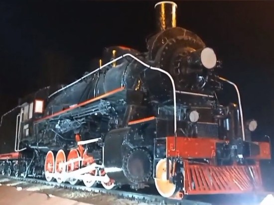Украденную подсветку памятника железнодорожникам восстановили в Чите
