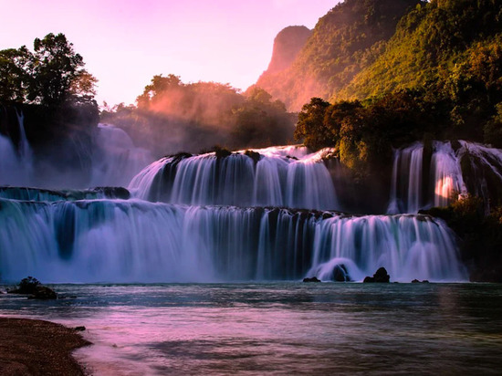 Дрон запечатлел водопады Шестома на Сахалине