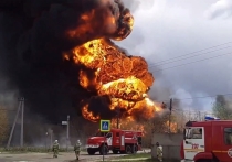 В Нижегородской области в городе Дзержинске на заводе "Капролактам" произошло возгорание цистерны с растворителем