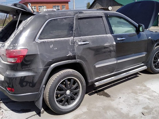 В Ряжске загорелся Jeep Grand Cherokee