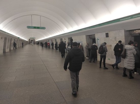 В День Победы метро Петербурга изменит режим работы