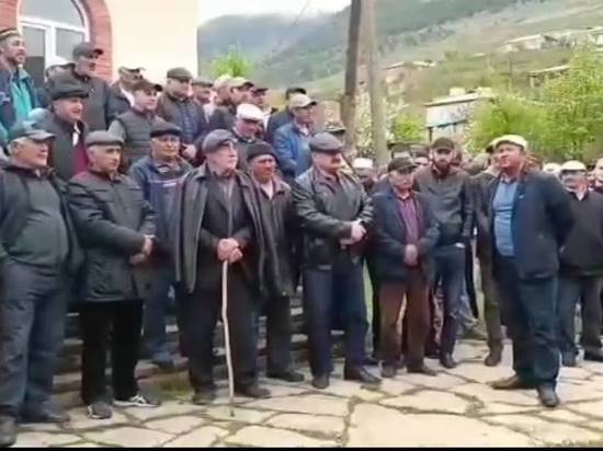 Жители села Гоор записали видеообращение главе Дагестана