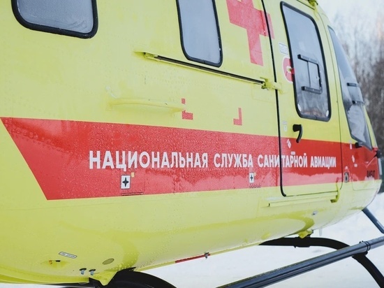 Медицинский вертолет в Новгородской области поднимали пять раз за майские праздники