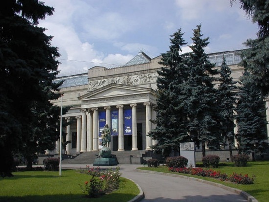 В Москве эвакуировали посетителей ГМИИ им. Пушкина