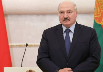Президент Белоруссии Александр Лукашенко заявил, что солидарен с главой Российской Федерации Владимиром Путиным в вопросах безопасности и обороны