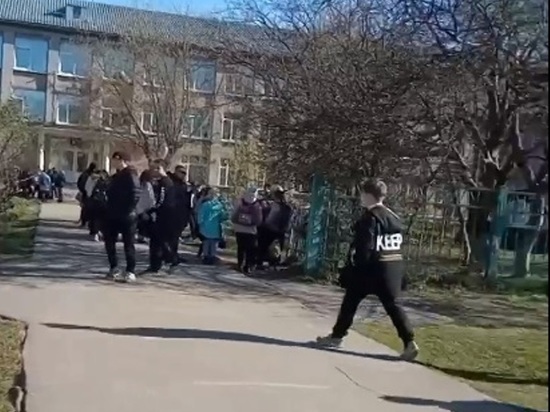 "Минеры" достали: в Иванове эвакуировали учащихся и учителей из восьми школ, в Юже - школу-интернат