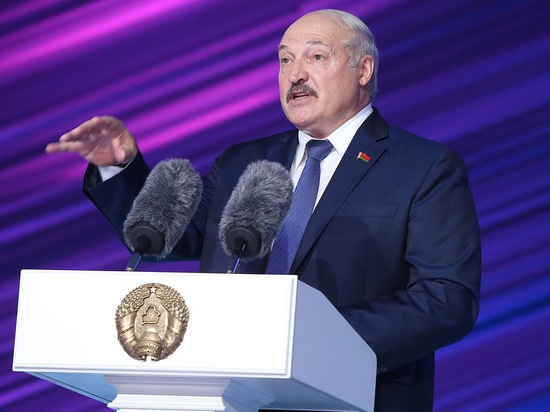 Лукашенко назвал "бельмом на глазу" объект "Газпрома" в Минске
