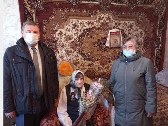 Жительница Смоленска отметила 100-летний юбилей
