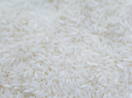 Промывать или замачивать: что нужно делать с рисом для вкусного плова
