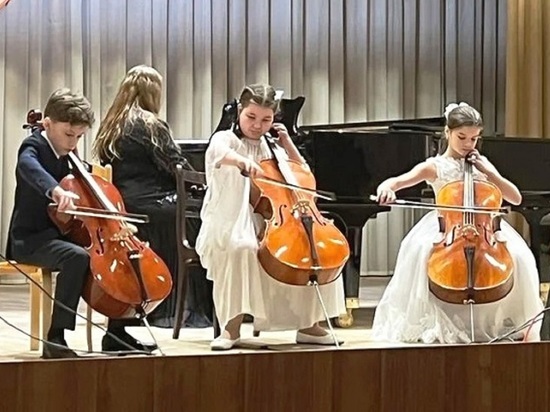 Призёрами областного конкурса стали серпуховские виолончелисты