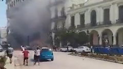 В Гаване от взрыва рухнула стена гостиницы "Саратога": видео