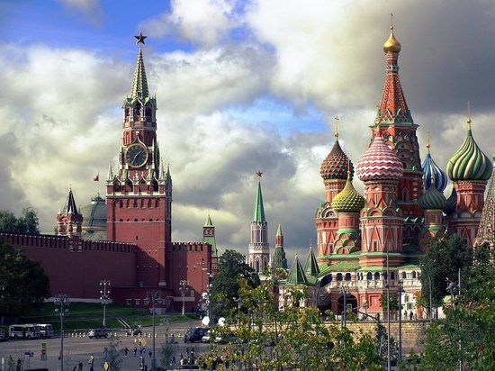 Кремль закроют для посетителей из-за подготовки к параду