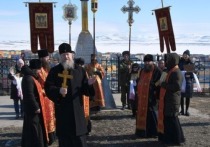 В пятницу, 6 мая, Анадырская и Чукотская епархия провела в Анадыре крестный ход, посвященный дню памяти святого Георгия Победоносца и Дню Победы