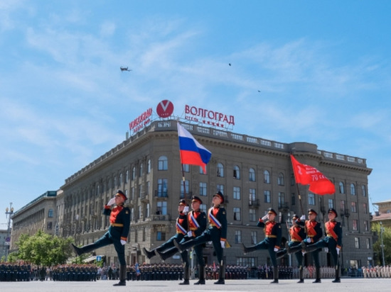 В Волгограде провели генеральную репетицию парада Победы