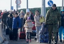 Жители Украины продолжают покидать свои дома и в поисках лучшей доли устремляться на Запад