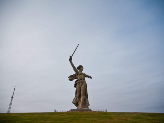 Ровно 57 лет назад Волгоград получил почетное звание города-героя