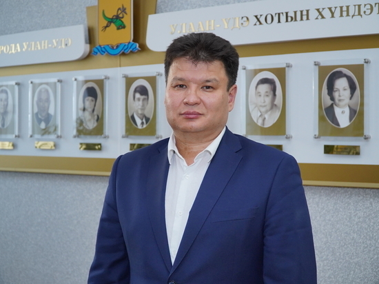 Поздравление и.о. председателя Улан-Удэнского Горсовета Анатолия Белоусова с Днем Победы