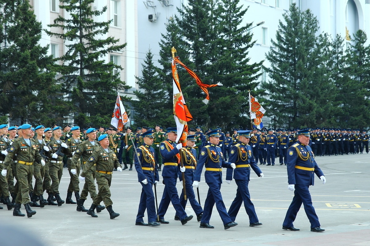 Парад победы улан удэ фото