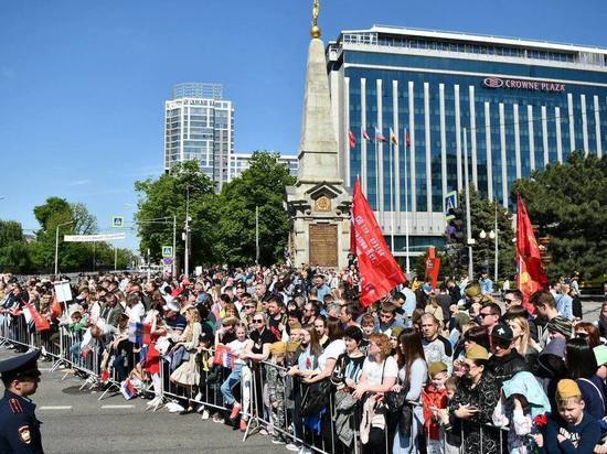 На Парад Победы в Краснодаре пришли около 30 тысяч человек