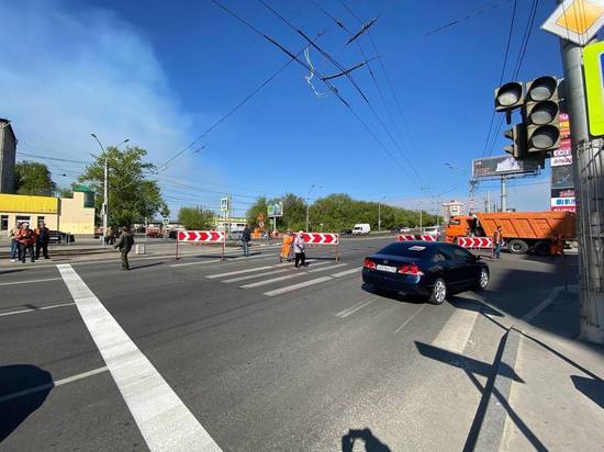 Часть Ленинского проспекта перекрыли в Барнауле из-за строительства кольца