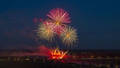 Фейерверк в честь Дня Победы в Выборге