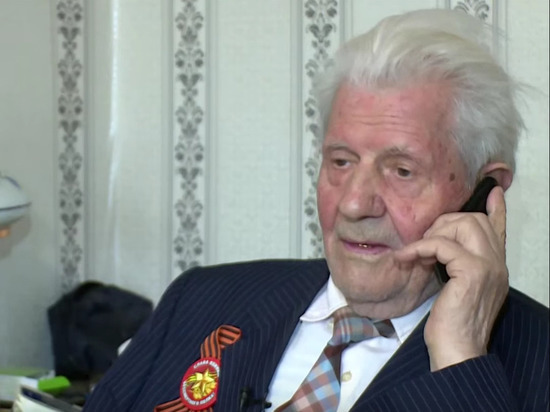 Никитин согласился помочь ветерану с установкой турника во дворе
