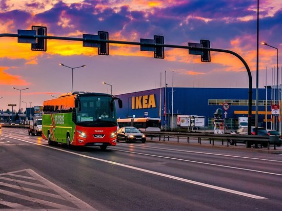 IKEA продлила выплату зарплаты сотрудникам в России