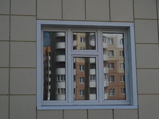 Жительница Челябинской области выжила после падения с пятого этажа