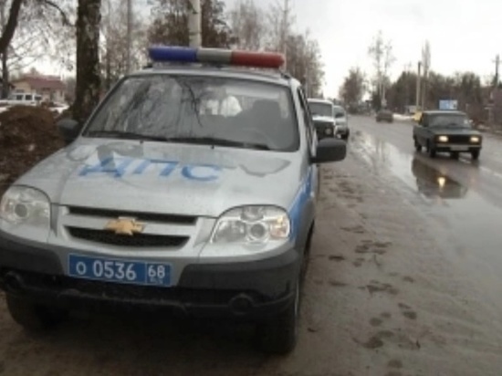 У жительницы Пичаевского района гости угнали автомобиль