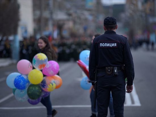 Более 2200 полицейских Забайкалья обеспечили порядок в День Победы