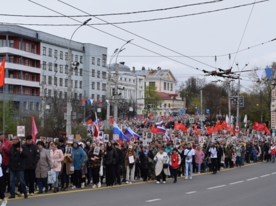 В Иванове в колонну "Бессмертного полка" встали свыше 30 тысяч человек