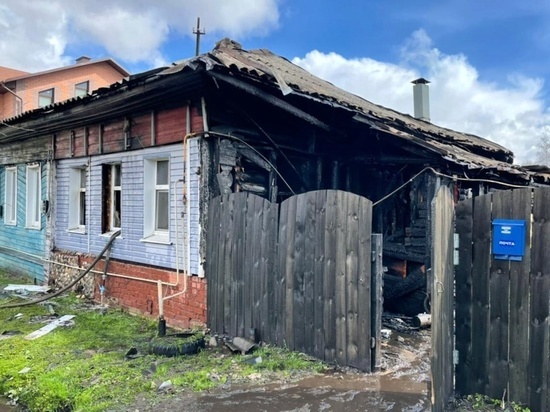 В доме на улице в Бежецке нашли труп сгоревшего мужчины