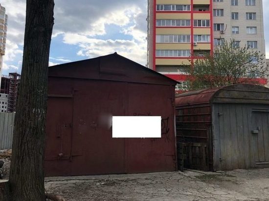 В Бряянске нашли два уцелевших металлических гаража