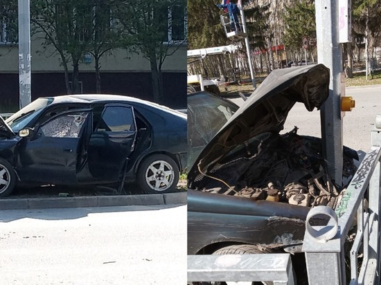 Столкновение всмятку: водитель Toyota врезался в столб в Новосибирске