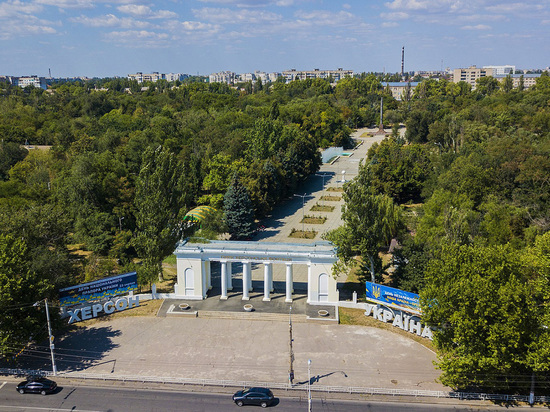 Новые власти Херсона попросят Путина включить область в РФ до конца года