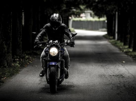 Юрист: Наказать шумных мотоциклистов за ночные гонки может ГИБДД