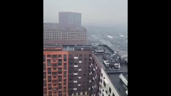 Екатеринбург заволокло смогом из-за лесных пожаров: видео