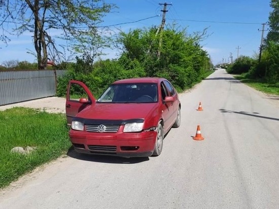 ГИБДД: Лишённый прав пьяный водитель иномарки сбил 16-летнюю девушку в Крымском районе
