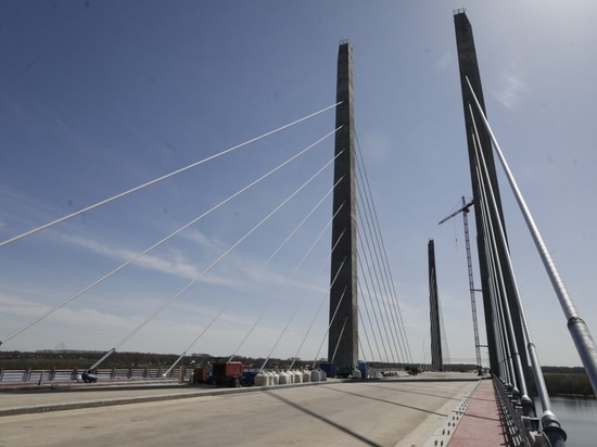 Готовность Архангельского моста в Череповце проверил губернатор области