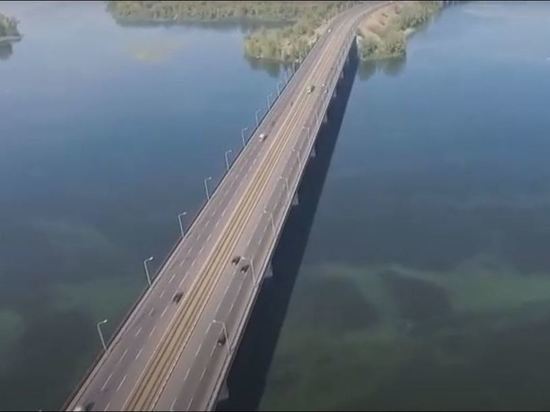 Минобороны: украинские националисты заминировали Кайдакский мост в Днепре